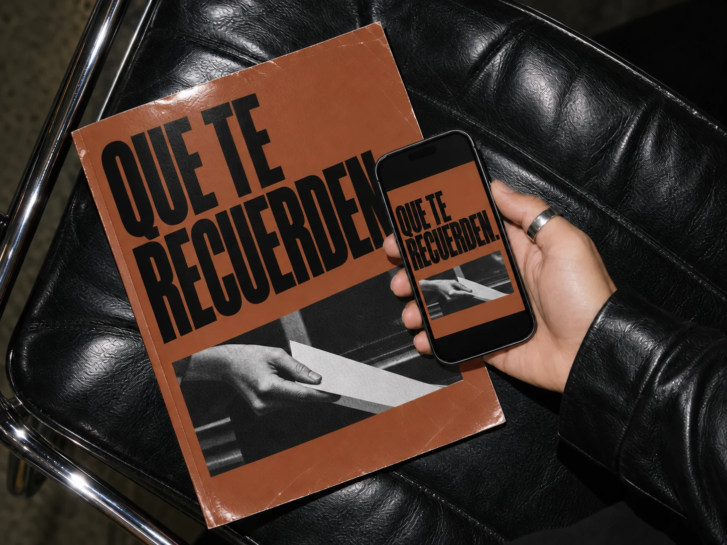 Una campaña en terracota aplicada a revista y móvil: Que te recuerden